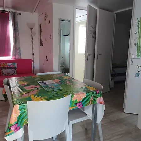 Mobil Coquet Dans Familial *